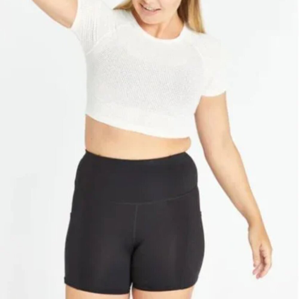 NWT Oiselle "Runaway Bride" White Short Sleeve Mesh Crop Top Size 6​​​